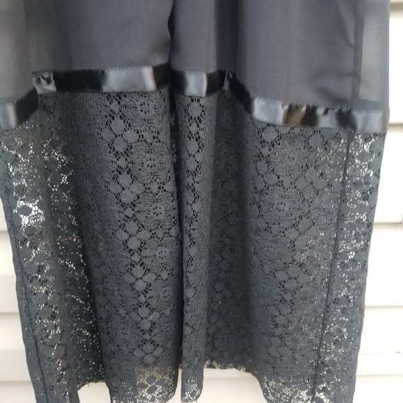 Black Lace Robe - Picture 5 of 9